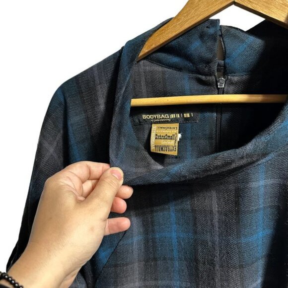 Body Bag by Jude Retro Cowl Neck Short Sleeve Midi Dress Blue Plaid - Picture 3 of 4